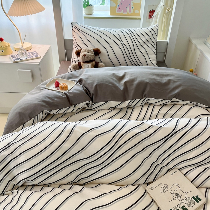 91家纺网 家纺一手货源 找家纺 雅居纺家纺 2025新款全棉纯棉印花系列学生宿舍三四件套上下铺三件套 斜纹波条