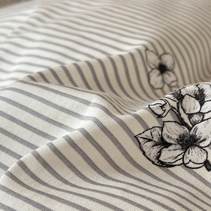 91家纺网 家纺一手货源 找家纺 雅居纺家纺 2025新款全棉纯棉印花系列学生宿舍三四件套上下铺三件套 炫染小花