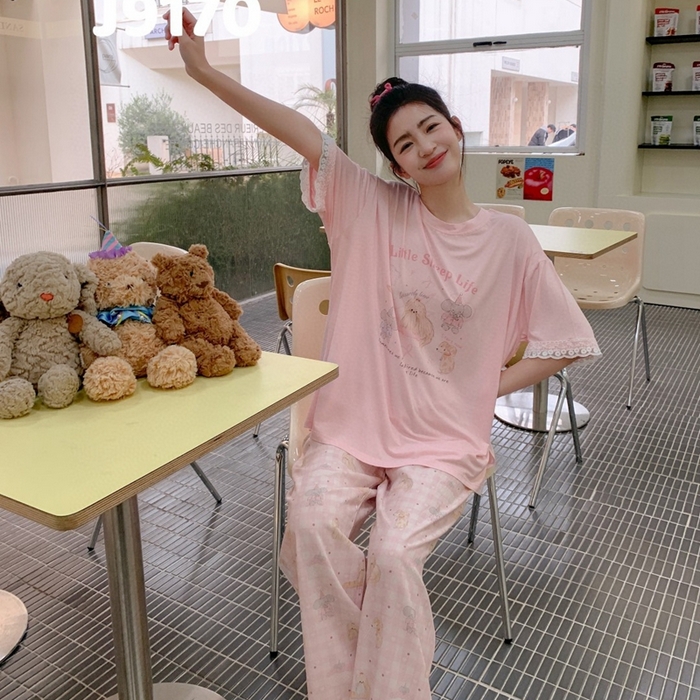 91家纺网 家纺一手货源 找家纺 （总）妍景家居生活馆 2025新款莫代尔短袖长裤春意梦语家居套装