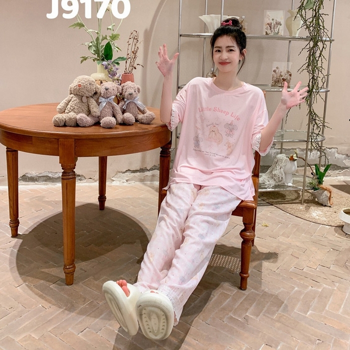 91家纺网 家纺一手货源 找家纺 （总）妍景家居生活馆 2025新款莫代尔短袖长裤春意梦语家居套装