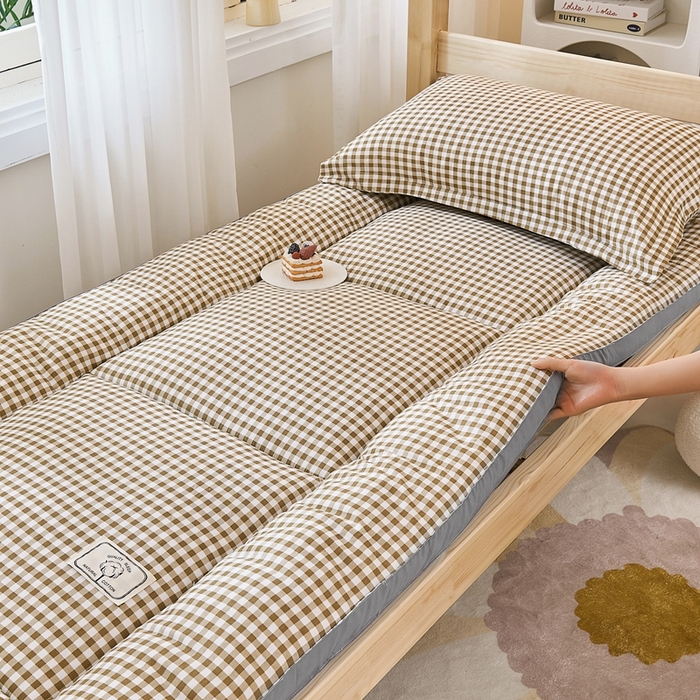 91家纺网 家纺一手货源 找家纺  默忆2025新款水洗棉新疆棉花立体抗菌床垫【抽绳袋包装】 咖啡格