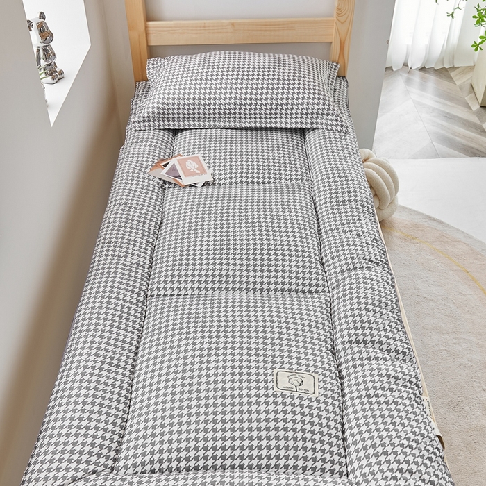 91家纺网 家纺一手货源 找家纺  默忆2025新款水洗棉新疆棉花立体抗菌床垫【抽绳袋包装】 千鸟格灰