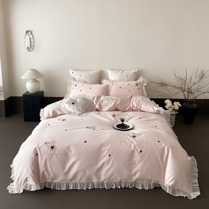 91家纺网 家纺一手货源 找家纺 MIU缪家居2025新款100S全棉四件套-遇见爱（控价368） 粉