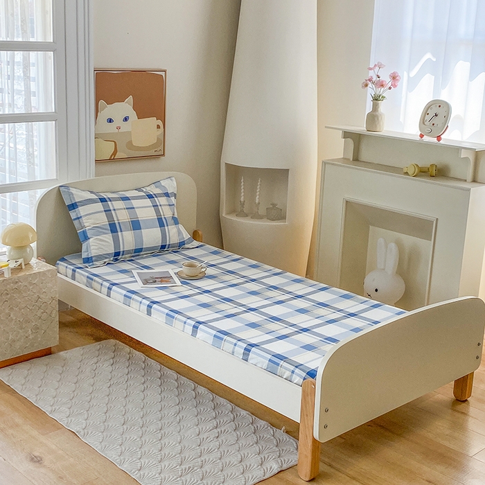 91家纺网 家纺一手货源 找家纺 凌云家纺 2025新款A类13372全棉学生床笠 春日来信