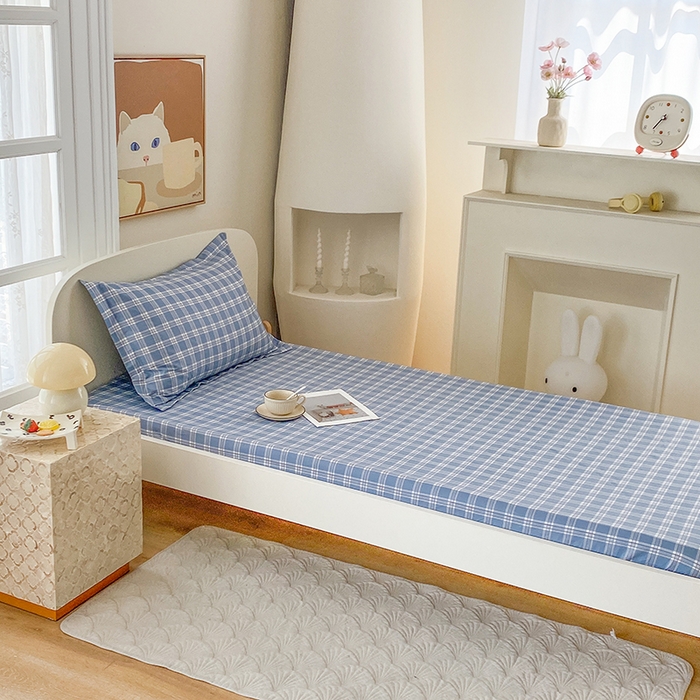 91家纺网 家纺一手货源 找家纺 凌云家纺 2025新款A类13372全棉学生床笠 麦田蓝