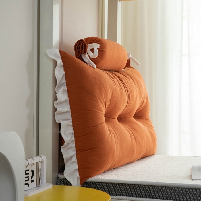 91家纺网 家纺一手货源 找家纺 一兰家纺 2025新款学生季床头靠垫床上护栏公主风靠枕床上抱枕护腰靠--花容系列 花容-嫩嫩橘