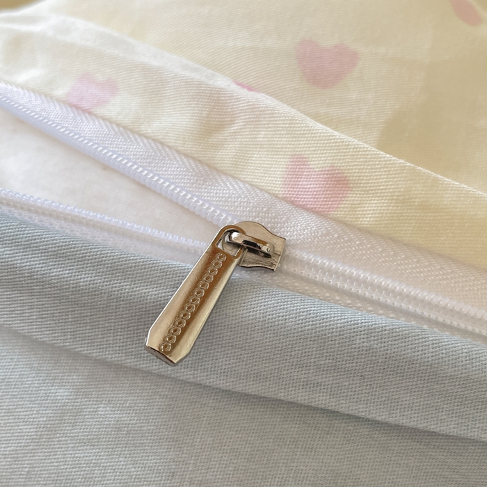 91家纺网 家纺一手货源 找家纺 吉象家纺 2025新款12868高支密全棉印花学生季三件套 奶油甜心熊