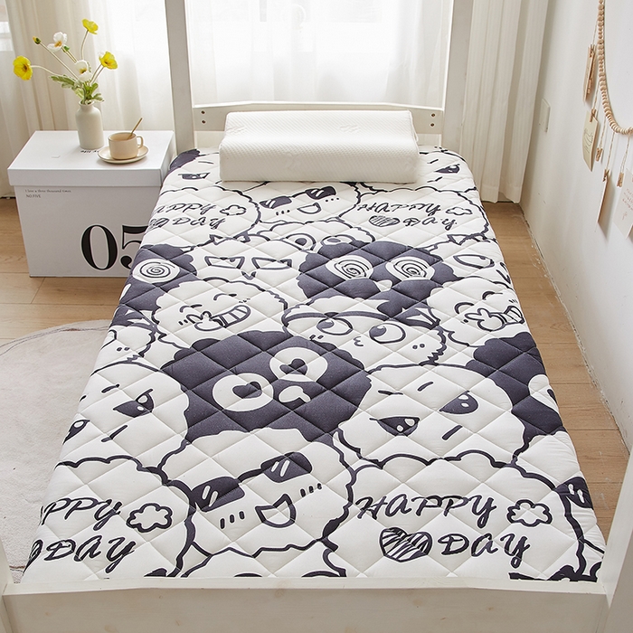 91家纺网 家纺一手货源 找家纺 暖季家纺 2025新款磨毛印花亲肤学生床垫 煤球精灵