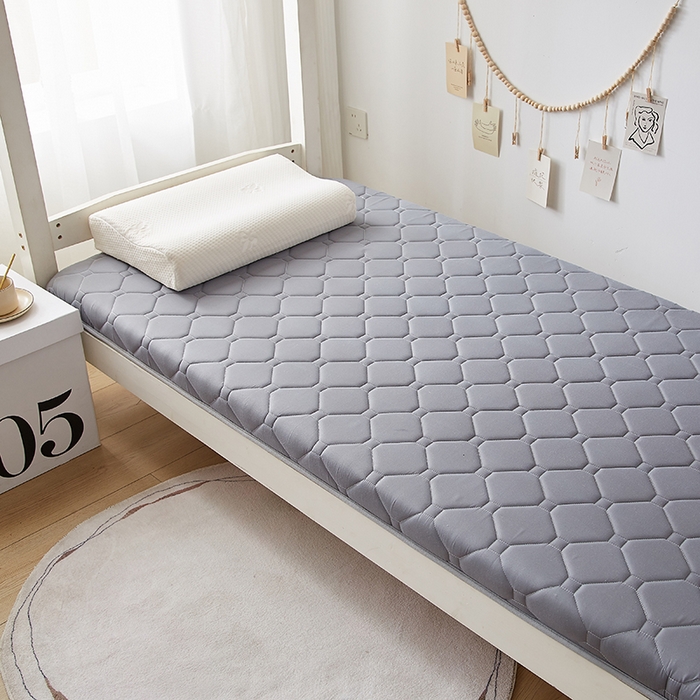 91家纺网 家纺一手货源 找家纺 暖季家纺 2025新款磨毛印花亲肤学生床垫 高级灰