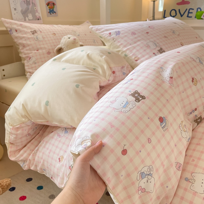 91家纺网 家纺一手货源 找家纺 吉象家纺 2025新款12868高支密全棉印花学生季三件套 甜美梦境