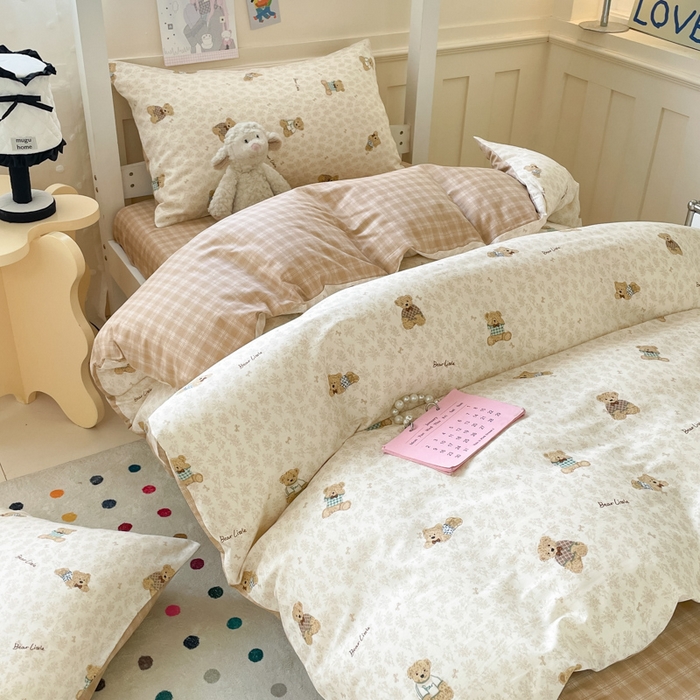 91家纺网 家纺一手货源 找家纺 吉象家纺 2025新款12868高支密全棉印花学生季三件套 小熊先生