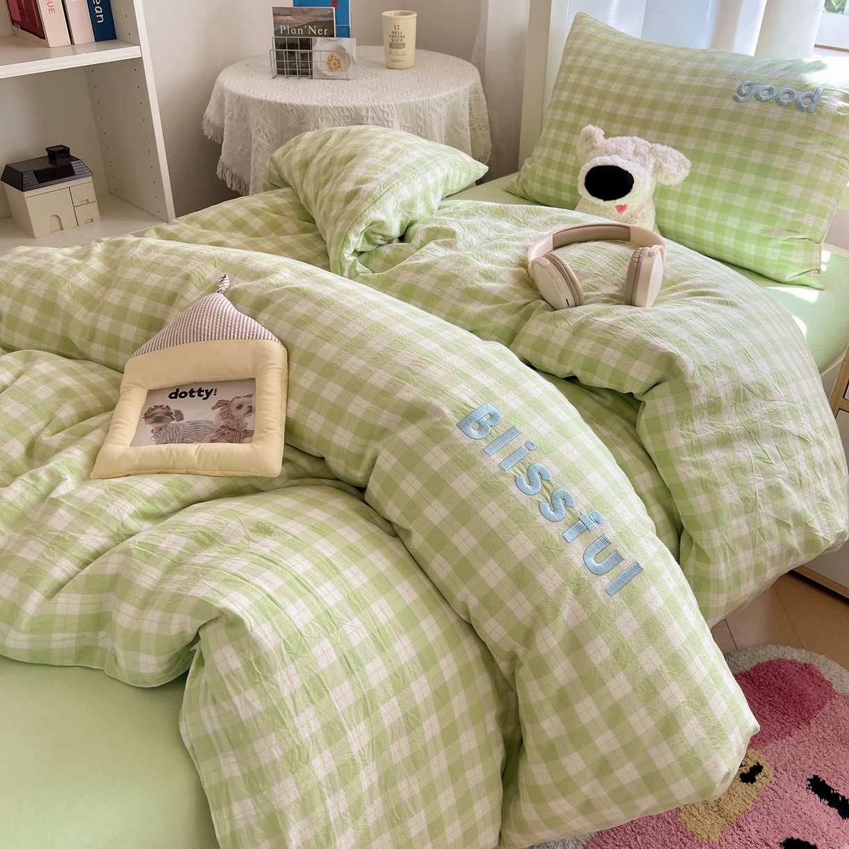 91家纺网 家纺一手货源 找家纺 丽涵家纺 2025新款色织水洗棉刺绣学生三件套 尚格-绿