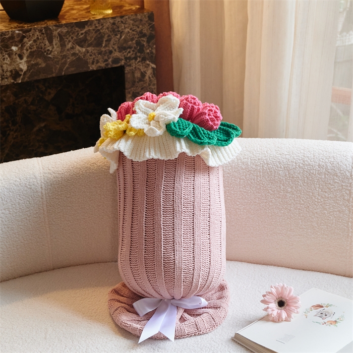 91家纺网 家纺一手货源 找家纺 （总）暖绵绵家纺 2025新款网红少女心拍照礼物枕卧室沙发装饰抱枕单抱枕（最低零售价：小号133元，大号167元）