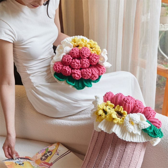 91家纺网 家纺一手货源 找家纺 （总）暖绵绵家纺 2025新款网红少女心拍照礼物枕卧室沙发装饰抱枕单抱枕（最低零售价：小号133元，大号167元）