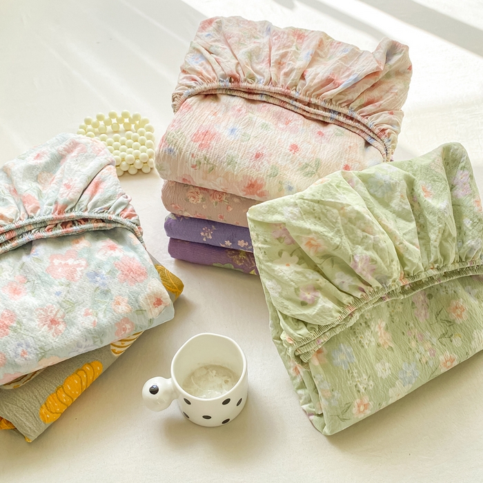 91家纺网 家纺一手货源 找家纺 米柳家纺 2025新款直播爆款7A抗菌简约木棉皱皱纱床笠（抖音控价单件49.9 三件套59.9） 倩影