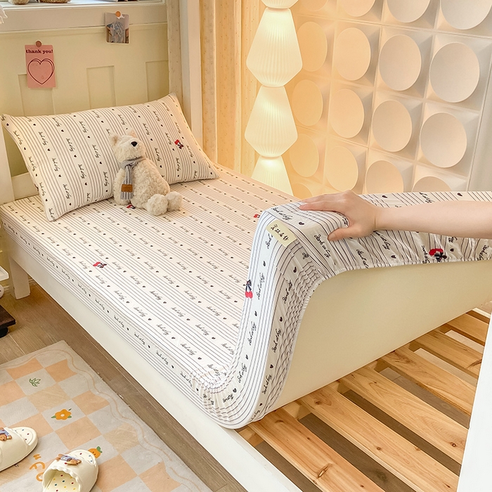 91家纺网 家纺一手货源 找家纺 眠势力 2025新款ins云感双层纱学生宿舍上下铺奶油风云感四季款单床笠床笠单件 字母樱桃