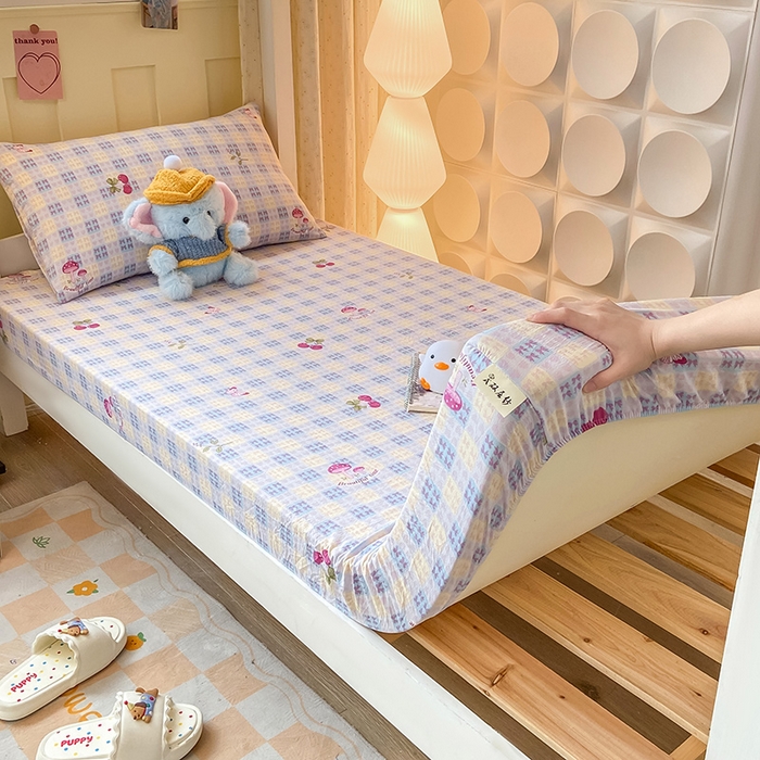 91家纺网 家纺一手货源 找家纺 眠势力 2025新款ins云感双层纱学生宿舍上下铺奶油风云感四季款单床笠床笠单件 甜樱蜜语