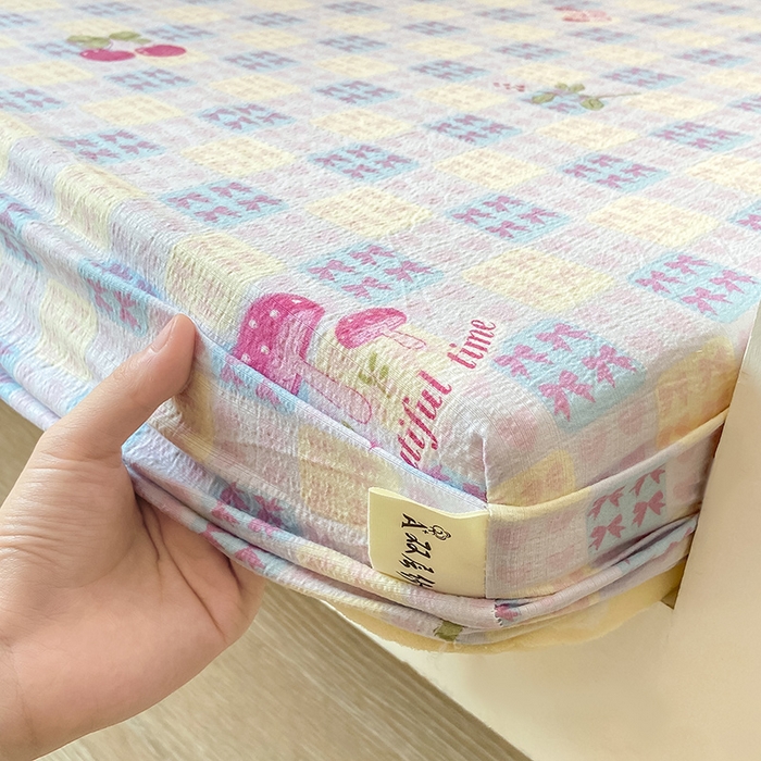 91家纺网 家纺一手货源 找家纺 眠势力 2025新款ins云感双层纱学生宿舍上下铺奶油风云感四季款单床笠床笠单件 甜樱蜜语