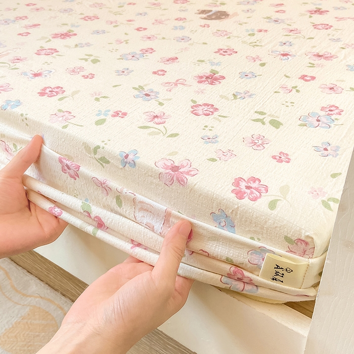 91家纺网 家纺一手货源 找家纺 眠势力 2025新款ins云感双层纱学生宿舍上下铺奶油风云感四季款单床笠床笠单件 花丛猫咪