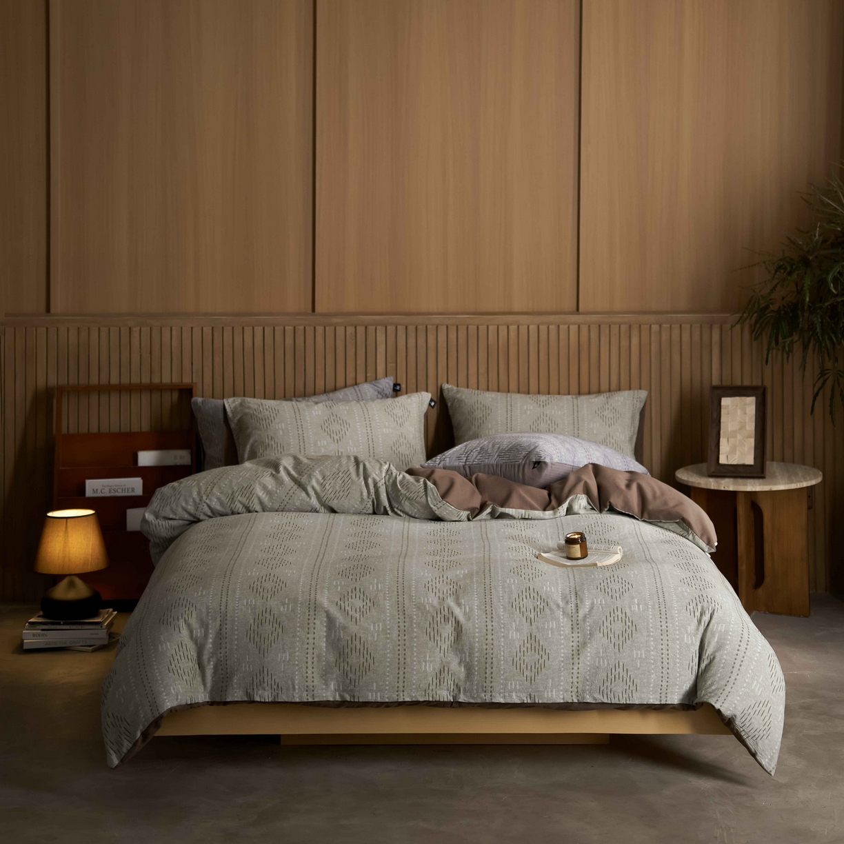 91家纺网 家纺一手货源 找家纺 安莱生活 2025春夏新款空气层色织提花四件套费尔岛系列 费尔岛-茶棕