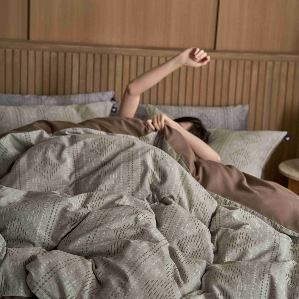 91家纺网 家纺一手货源 找家纺 （总）安莱生活 2025春夏新款空气层色织提花四件套费尔岛系列