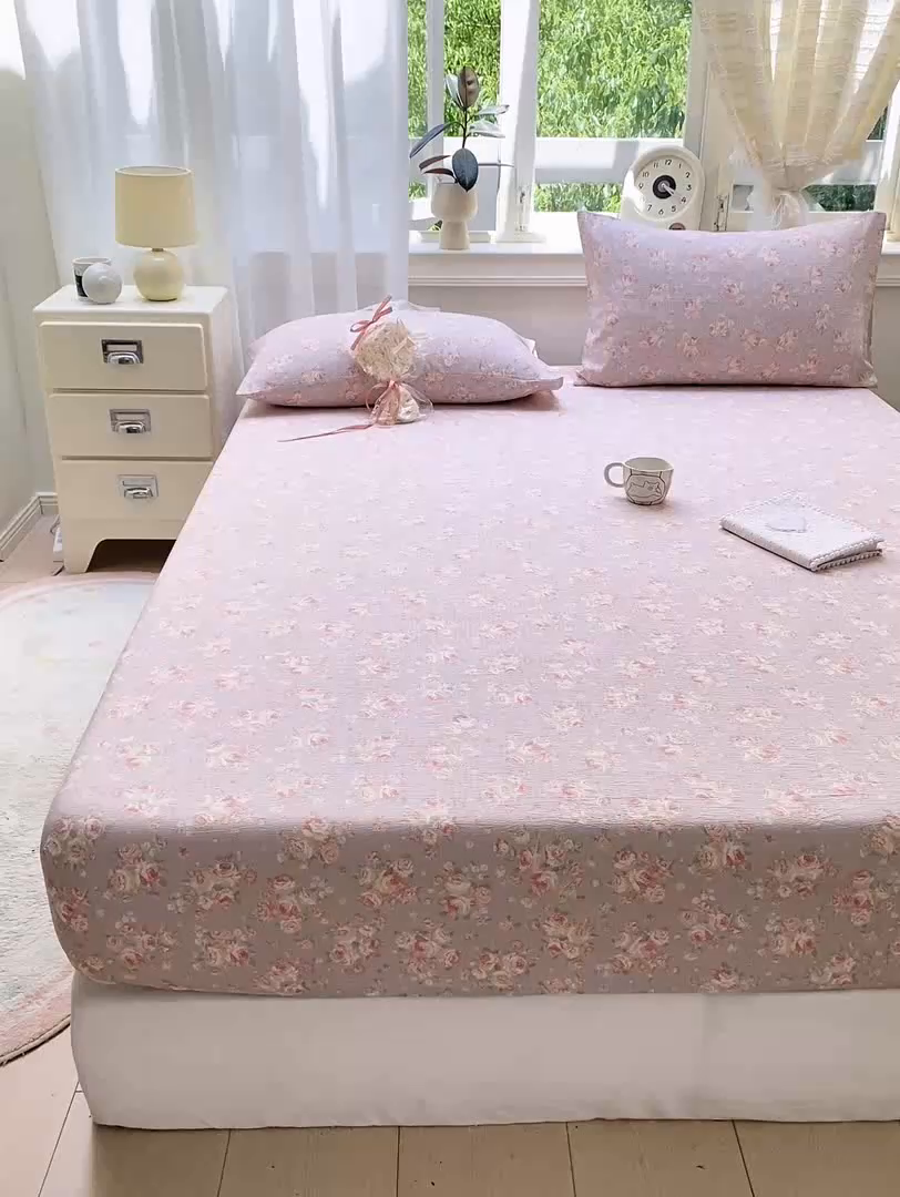 91家纺网 家纺一手货源 找家纺 米柳家纺 2025新款直播爆款7A抗菌简约木棉皱皱纱床笠（抖音控价单件49.9 三件套59.9） 倩影