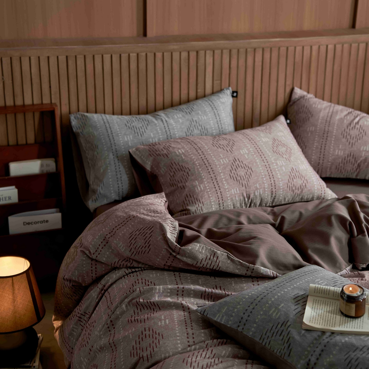 91家纺网 家纺一手货源 找家纺 安莱生活 2025春夏新款空气层色织提花四件套费尔岛系列 费尔岛-咖啡