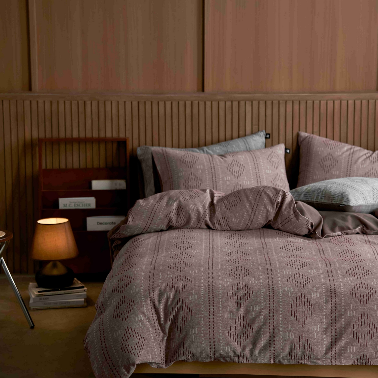 91家纺网 家纺一手货源 找家纺 安莱生活 2025春夏新款空气层色织提花四件套费尔岛系列 费尔岛-咖啡