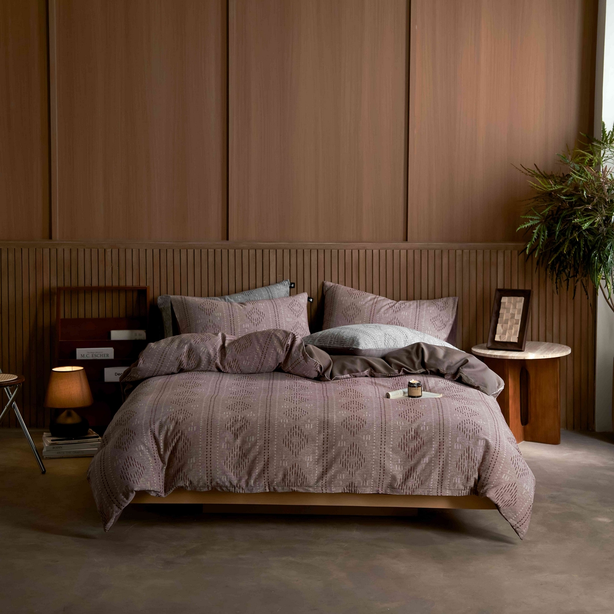 91家纺网 家纺一手货源 找家纺 安莱生活 2025春夏新款空气层色织提花四件套费尔岛系列 费尔岛-咖啡