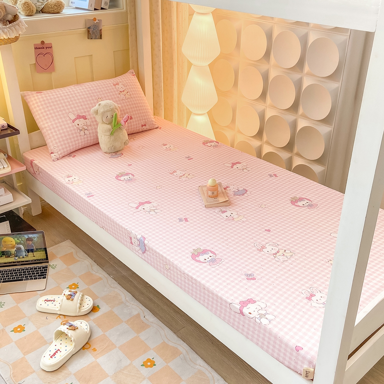 91家纺网 家纺一手货源 找家纺 眠势力 2025新款ins云感双层纱学生宿舍上下铺奶油风云感四季款单床笠床笠单件 乖乖兔