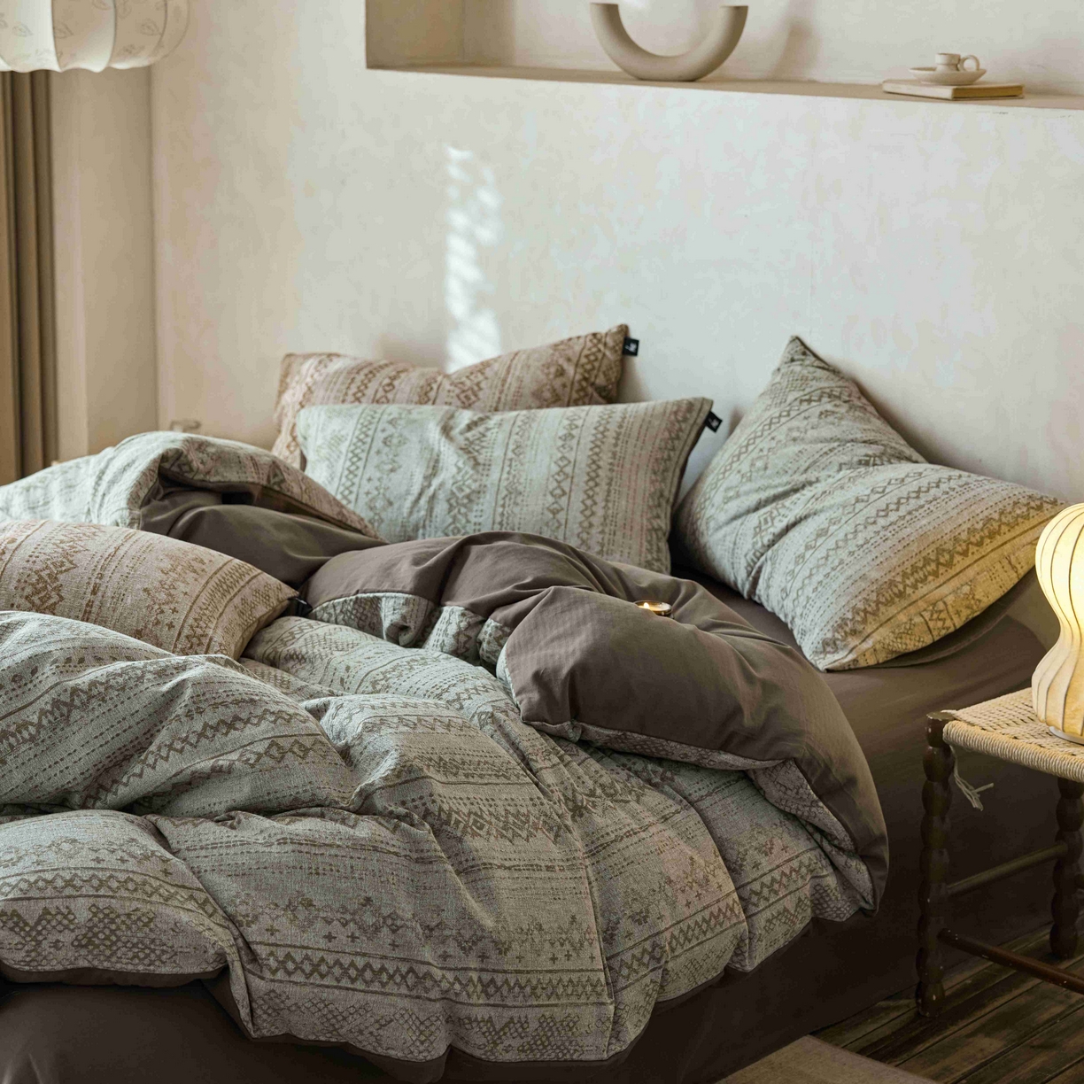 91家纺网 家纺一手货源 找家纺 （总）安莱生活 2025春夏新款空气层色织提花四件套南阳假日系列