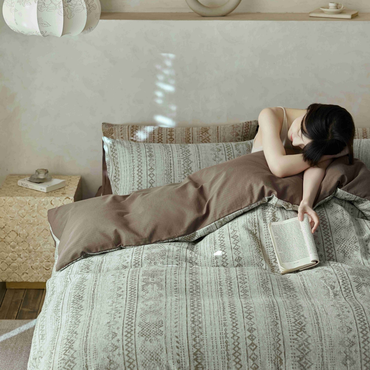 91家纺网 家纺一手货源 找家纺 （总）安莱生活 2025春夏新款空气层色织提花四件套南阳假日系列