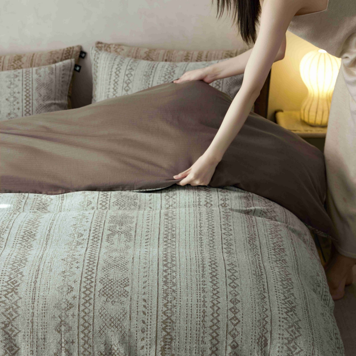 91家纺网 家纺一手货源 找家纺 （总）安莱生活 2025春夏新款空气层色织提花四件套南阳假日系列