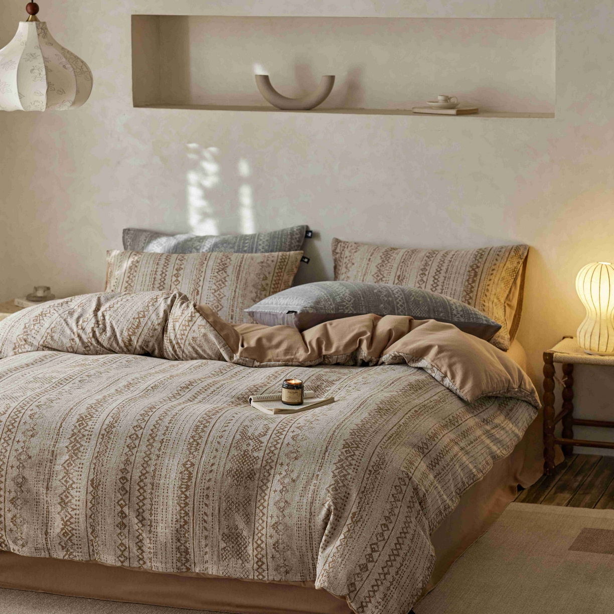 91家纺网 家纺一手货源 找家纺 安莱生活 2025春夏新款空气层色织提花四件套南阳假日系列 南阳假日-卡其