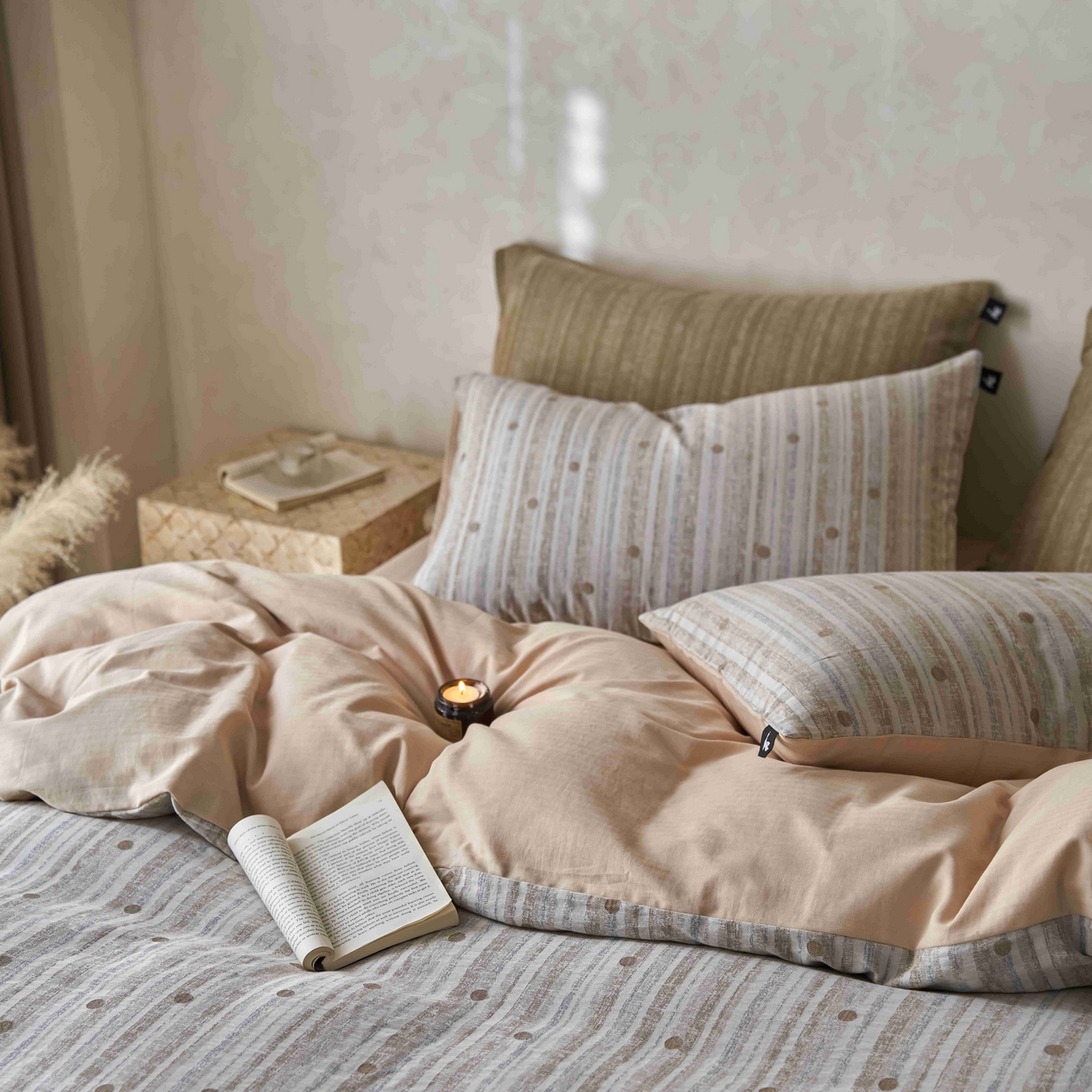 91家纺网 家纺一手货源 找家纺 安莱生活 2025春夏新款空气层色织提花四件套海盐波点系列 海盐波点-白咖