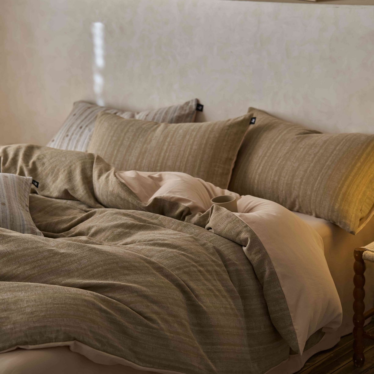 91家纺网 家纺一手货源 找家纺 安莱生活 2025春夏新款空气层色织提花四件套海盐波点系列 海盐波点-咖绿