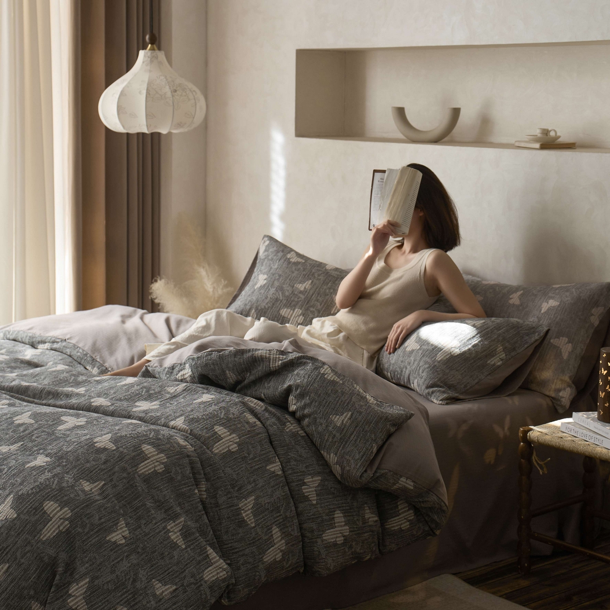 91家纺网 家纺一手货源 找家纺 安莱生活 2025春夏新款空气层色织提花四件套蝴蝶美梦系列 蝴蝶美梦-深灰