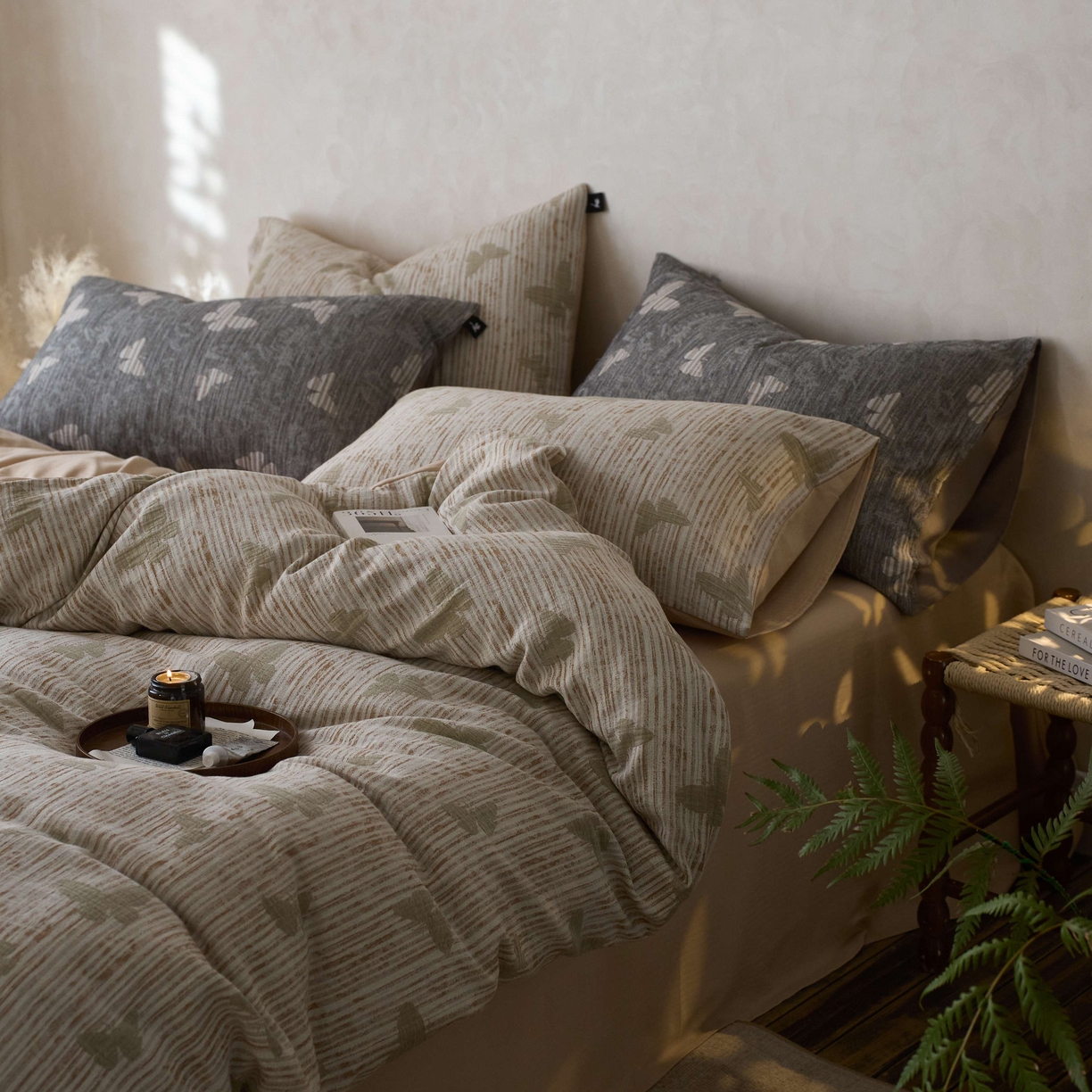 91家纺网 家纺一手货源 找家纺 安莱生活 2025春夏新款空气层色织提花四件套蝴蝶美梦系列 蝴蝶美梦-卡其