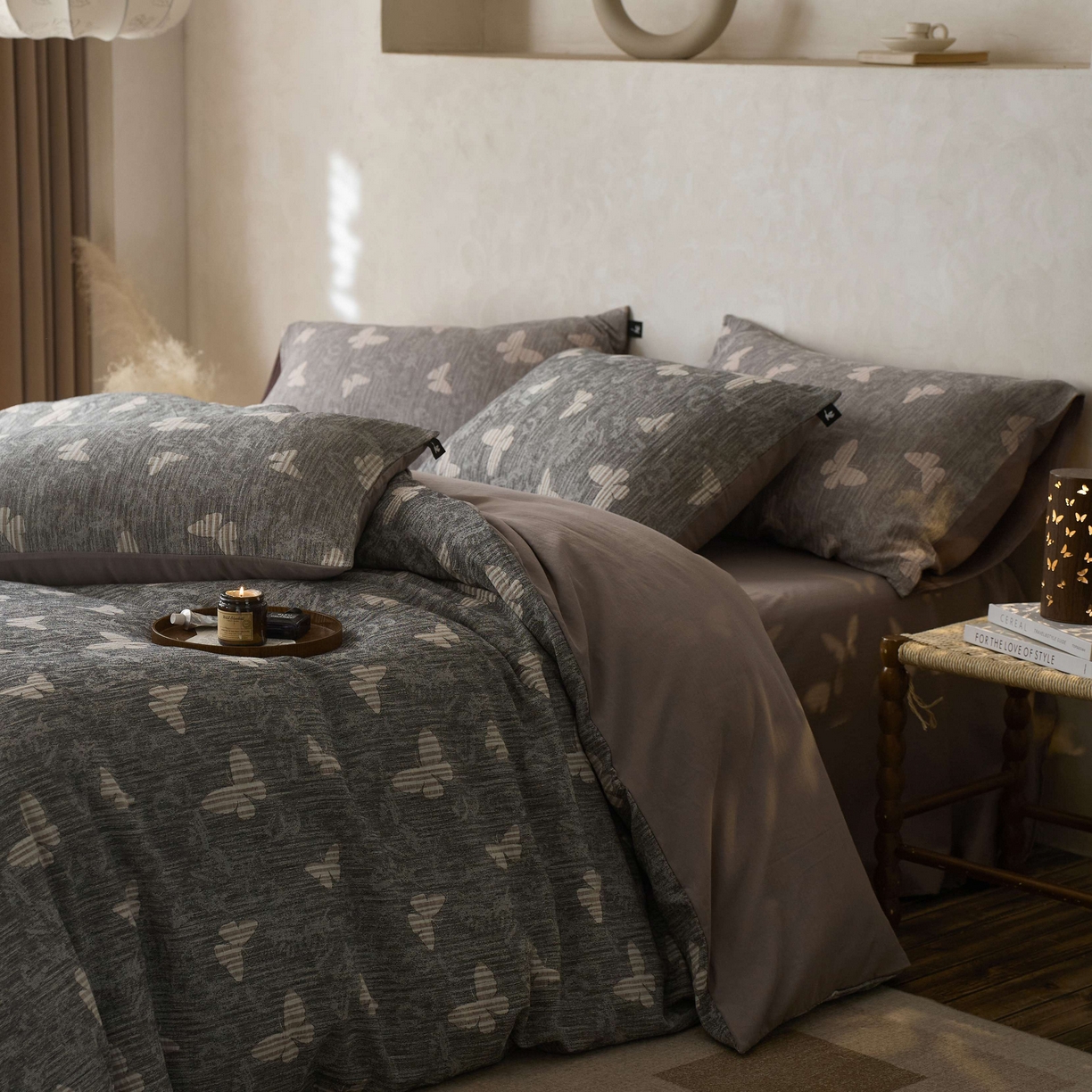 91家纺网 家纺一手货源 找家纺 安莱生活 2025春夏新款空气层色织提花四件套蝴蝶美梦系列 蝴蝶美梦-深灰