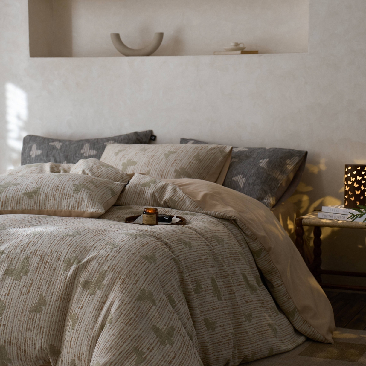 91家纺网 家纺一手货源 找家纺 安莱生活 2025春夏新款空气层色织提花四件套蝴蝶美梦系列 蝴蝶美梦-卡其