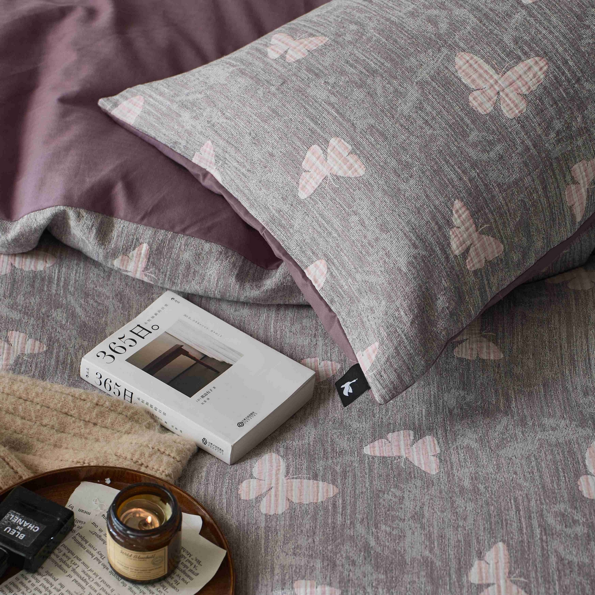 91家纺网 家纺一手货源 找家纺 安莱生活 2025春夏新款空气层色织提花四件套蝴蝶美梦系列 蝴蝶美梦-灰紫