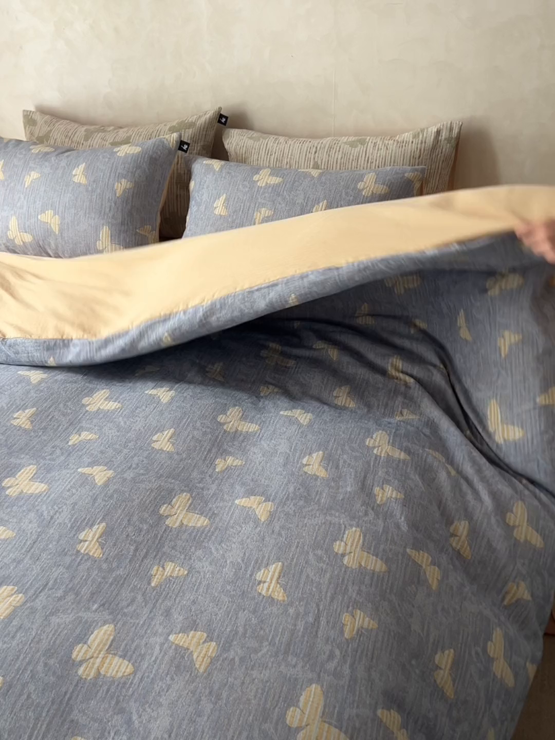 91家纺网 家纺一手货源 找家纺 安莱生活 2025春夏新款空气层色织提花四件套蝴蝶美梦系列 蝴蝶美梦-蓝黄