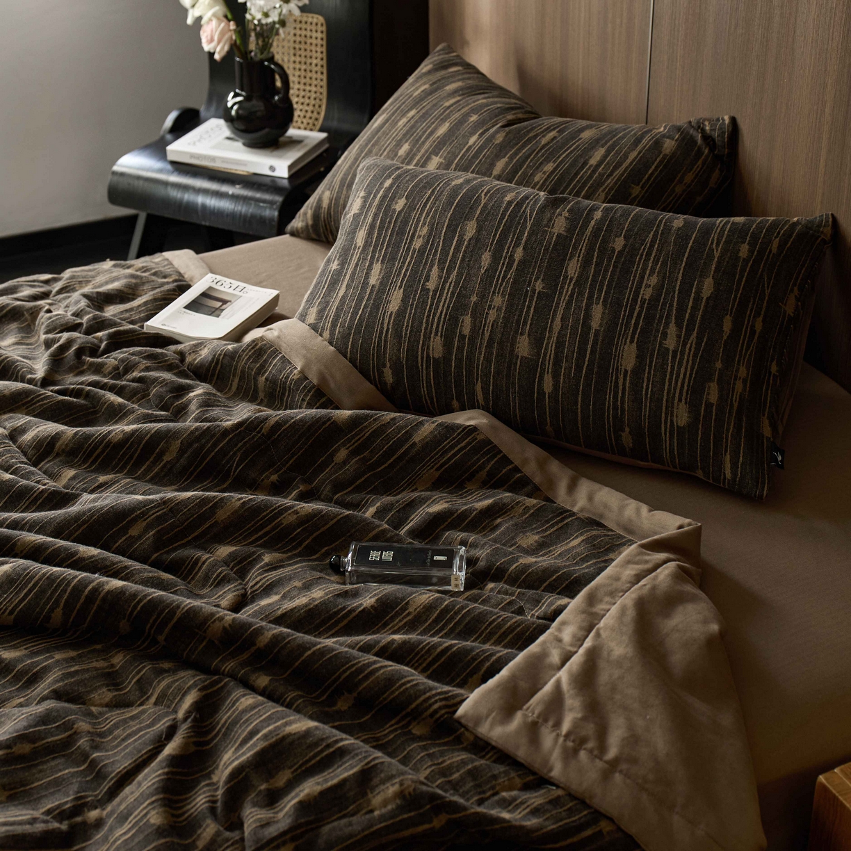 91家纺网 家纺一手货源 找家纺 安莱生活 2025春夏新款40s全棉纯棉色织大提花夏被人字纹系列 米兰迪