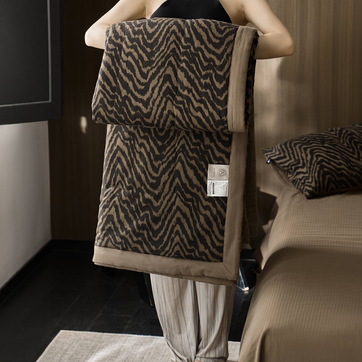 安莱生活 2025春夏新款40s全棉纯棉色织大提花夏被人字纹系列 尤里