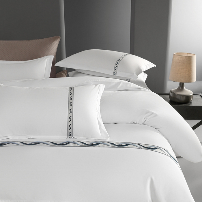 91家纺网 家纺一手货源 找家纺 （总）啊雅家居 2026新款120克大织带民宿酒店套件可制绣花床单款床笠款