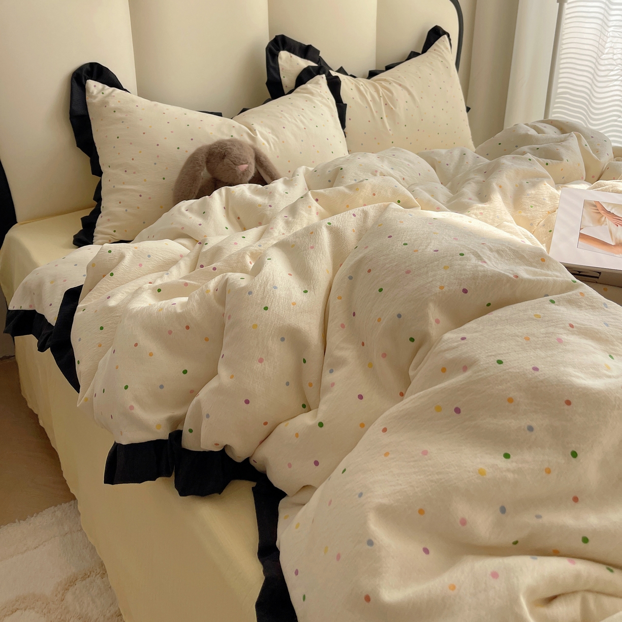 91家纺网 家纺一手货源 找家纺 （总）韩巢家纺 2025新款黑皱皱双层纱花边款被套四件套直播热销款学生宿舍床单三件套-（提供卖家秀）