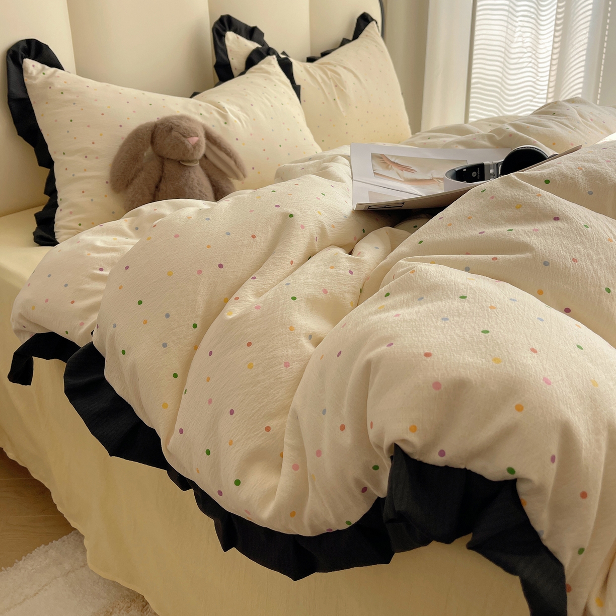 91家纺网 家纺一手货源 找家纺 （总）韩巢家纺 2025新款黑皱皱双层纱花边款被套四件套直播热销款学生宿舍床单三件套-（提供卖家秀）