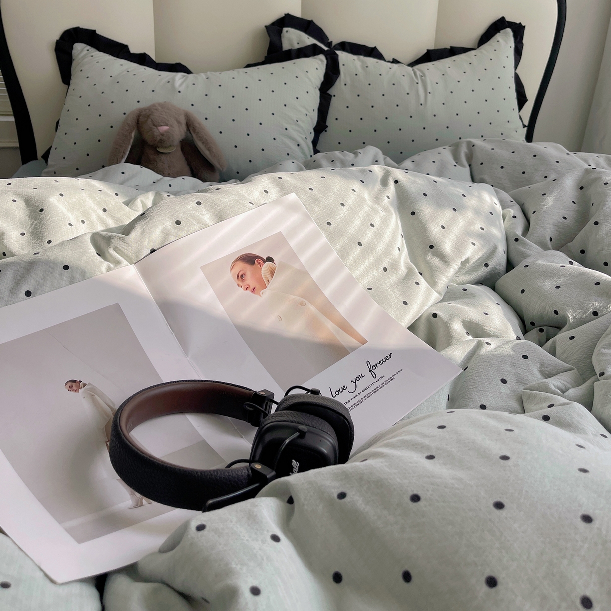 91家纺网 家纺一手货源 找家纺 韩巢家纺 2025新款黑皱皱双层纱花边款被套四件套直播热销款学生宿舍床单三件套-（提供卖家秀） 蓝灰波点【黑皱皱花边款】