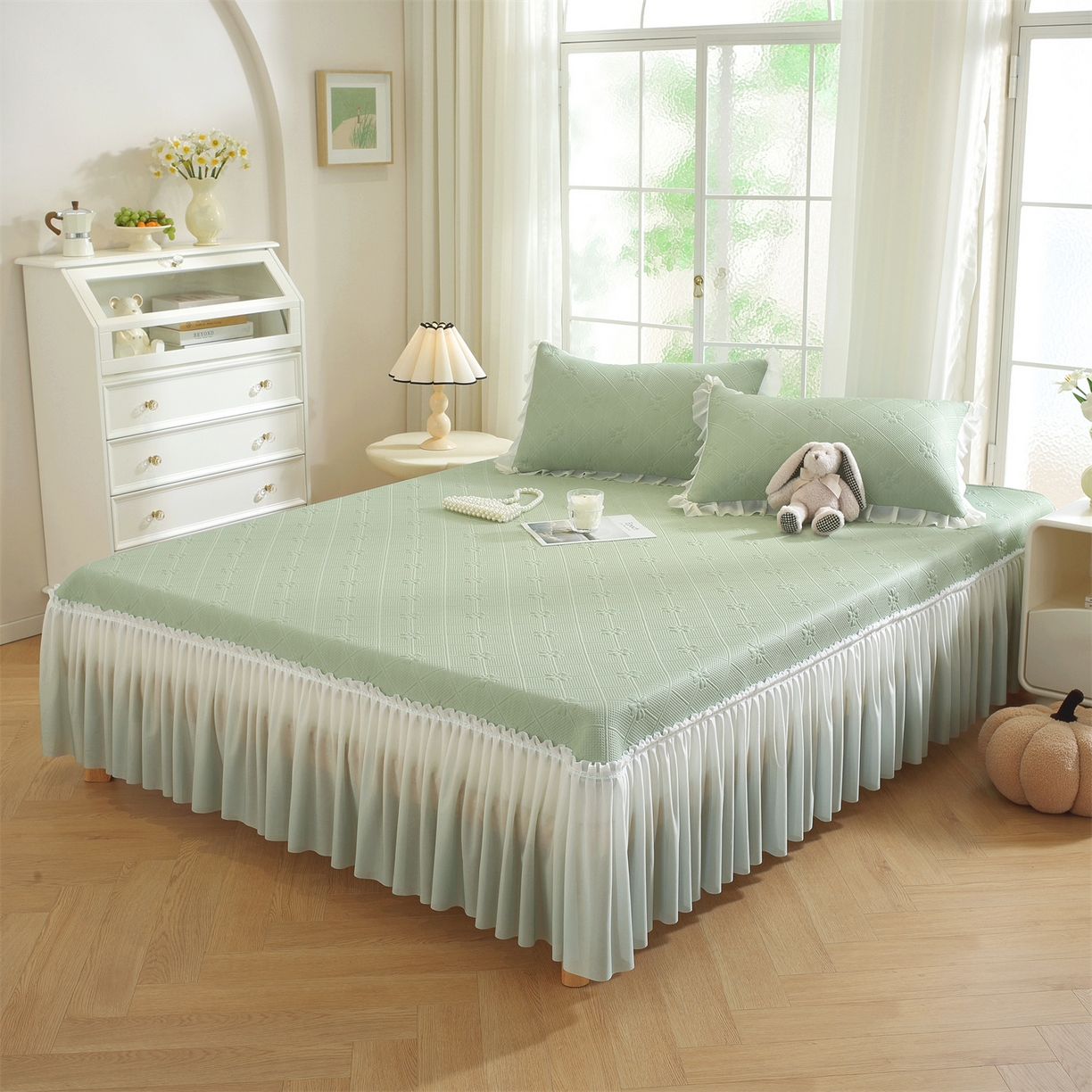 91家纺网 家纺一手货源 找家纺 共鸣沙发垫 2025新款凉感四叶草床裙款凉席席子 床裙四叶草绿色