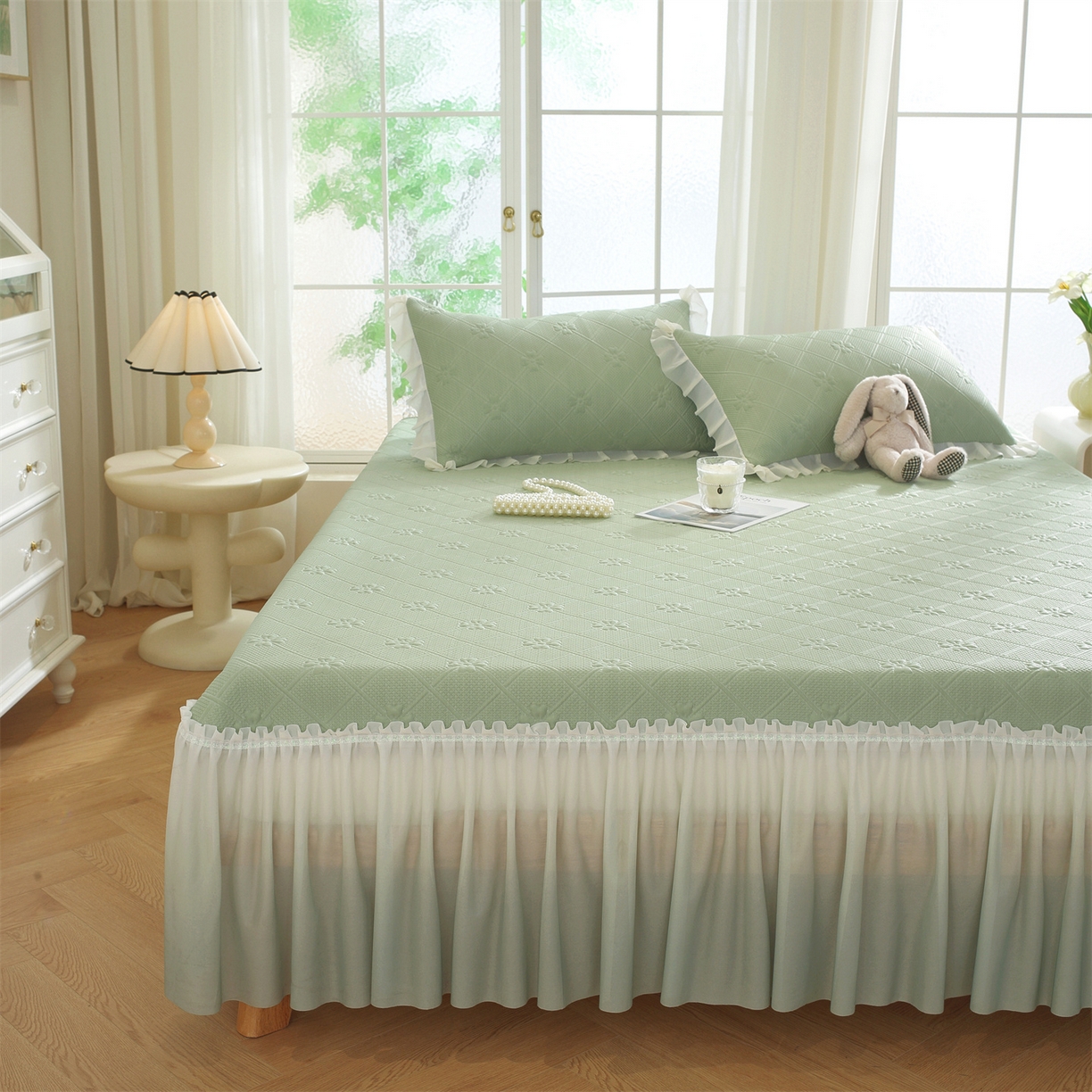 91家纺网 家纺一手货源 找家纺 共鸣沙发垫 2025新款凉感四叶草床裙款凉席席子 床裙四叶草绿色